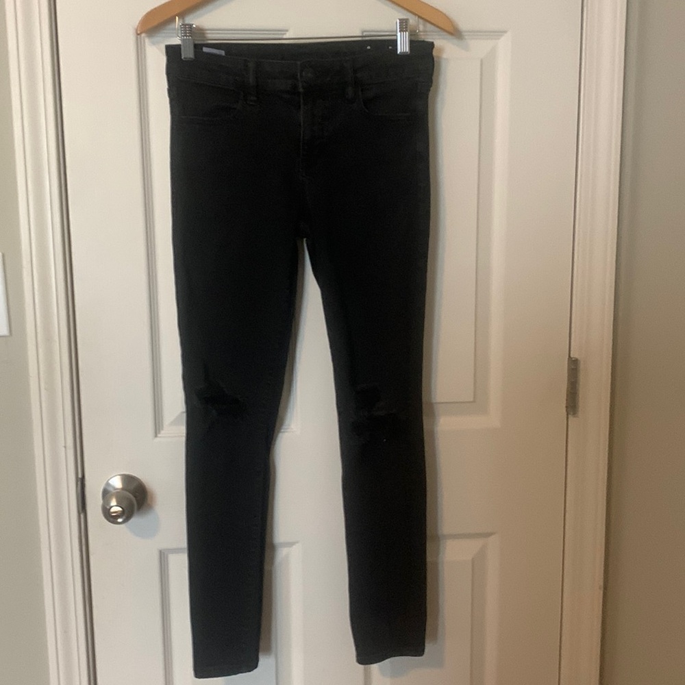 American eagle next level stretch destructed jegging.